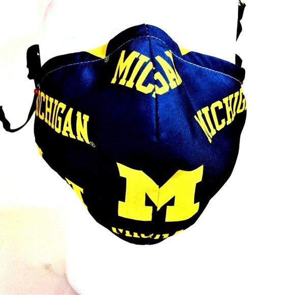Michigan Wolverines Face Mask New Reversible Plaid - Picture 3 of 8
